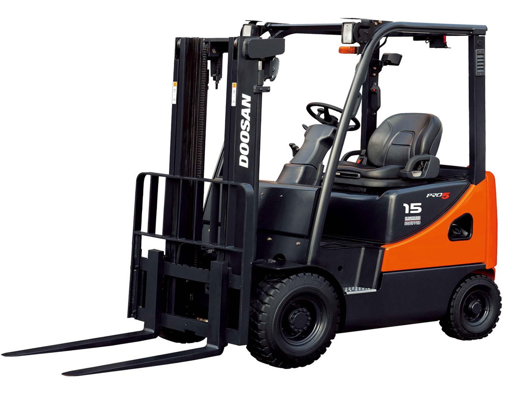 Дизельный погрузчик Doosan D15S-5