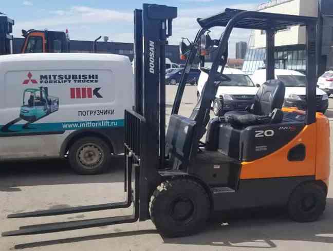 Дизельный погрузчик Doosan D20SC-5