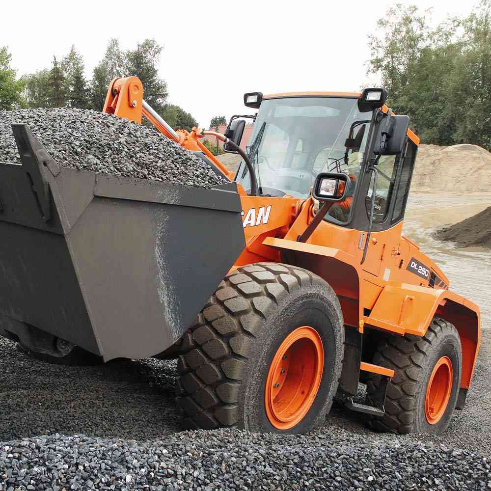 Фронтальный погрузчик DOOSAN DL250