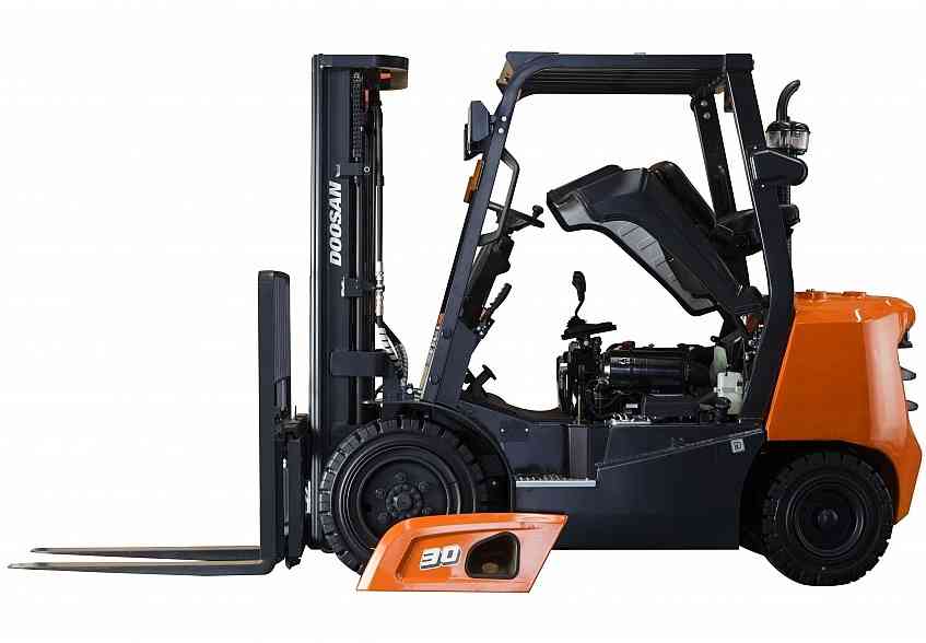Дизельный погрузчик Doosan D33NX