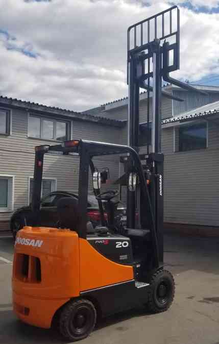 Дизельный погрузчик Doosan D20SC-5