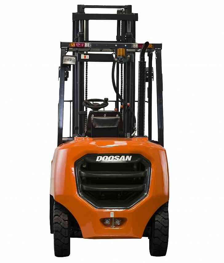 Дизельный погрузчик Doosan D33NX