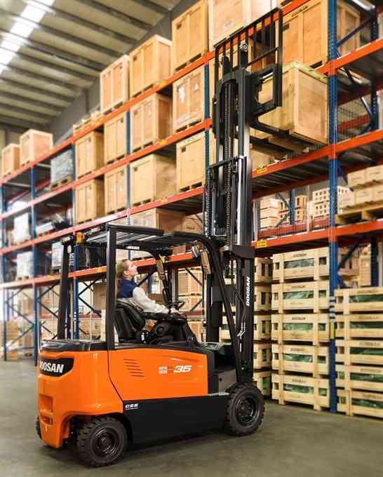 Вилочный электропогрузчик Doosan B35Х-7