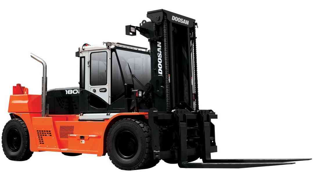Дизельный погрузчик Doosan DV180S-7